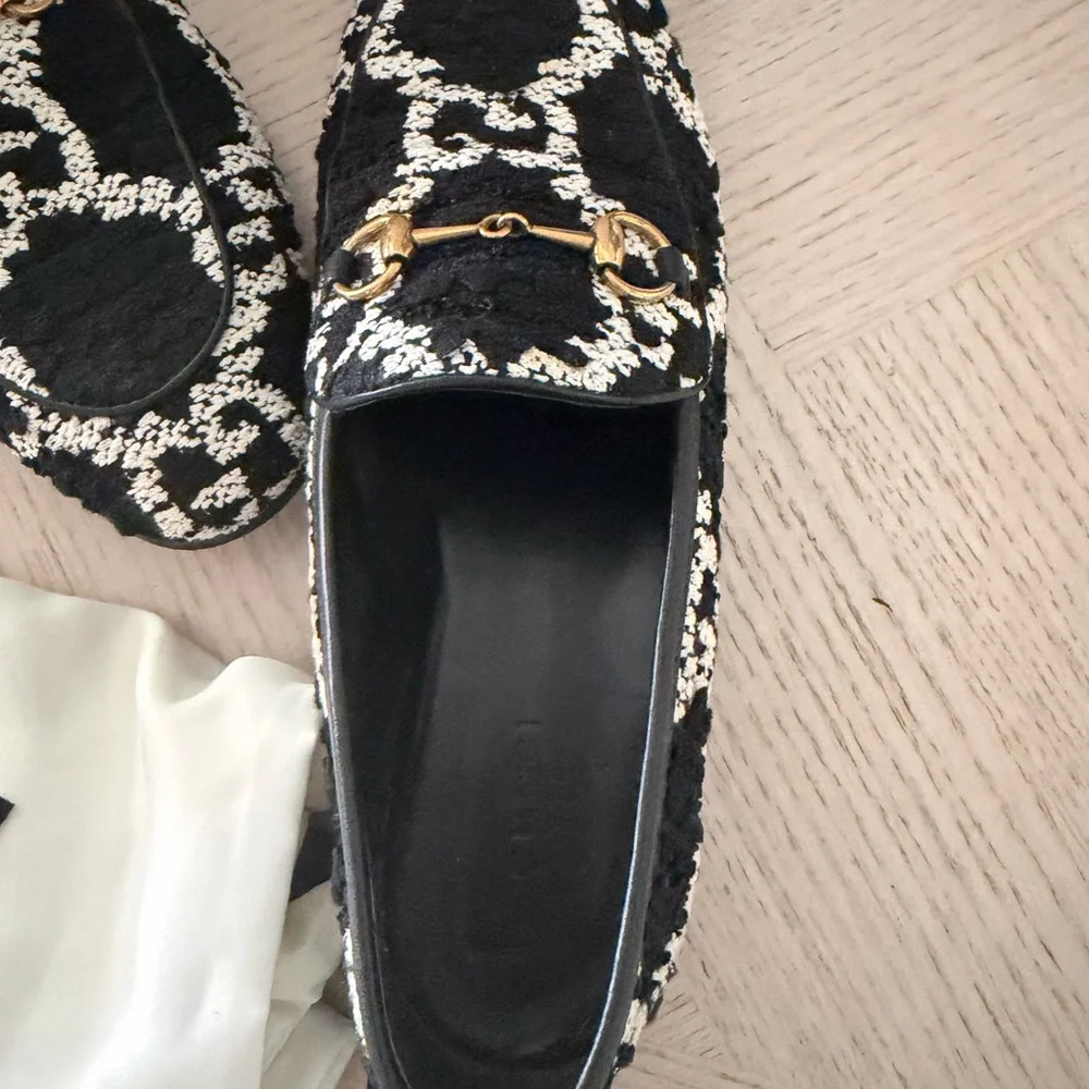 Gucci Black Tweed Loafers - Picture 4 of 11